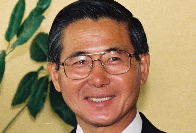 Alberto Fujimori (1990–2000)